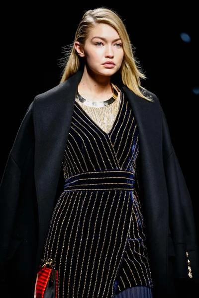Look 94